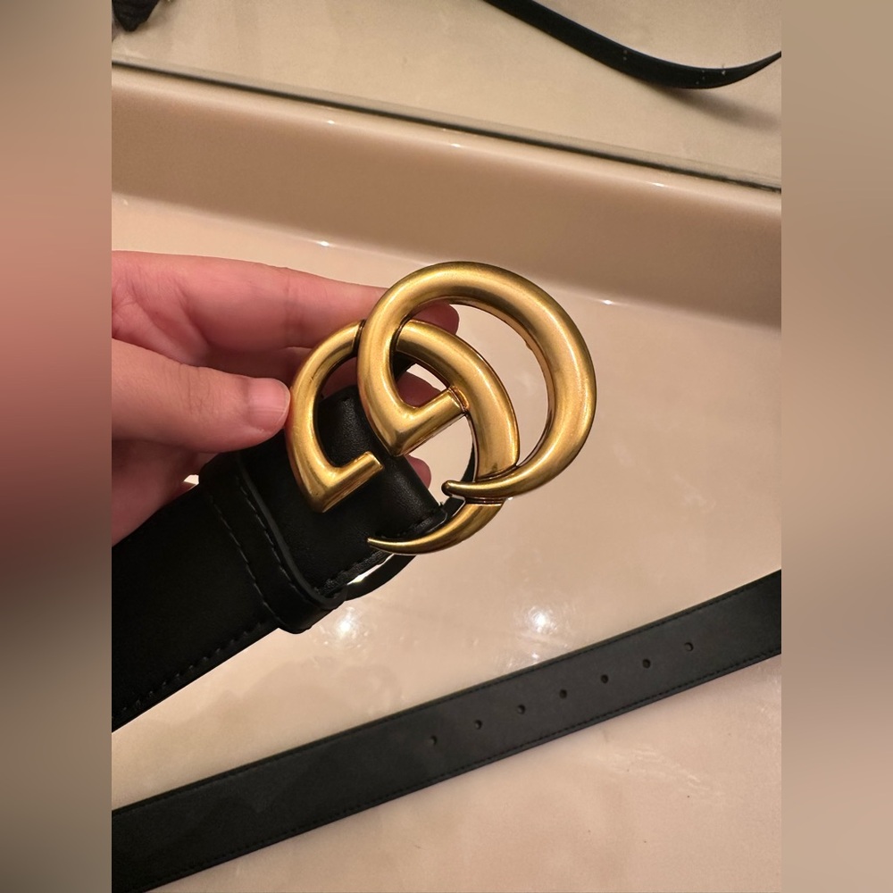 GG Marmont belt with gold hardware.  Size 30-33. - Picture 9 of 11